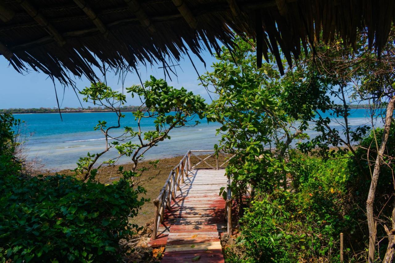 Firefly Eco Retreat Villa Shimoni Bagian luar foto