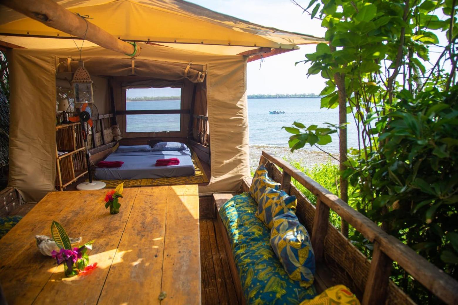 Firefly Eco Retreat Villa Shimoni Bagian luar foto