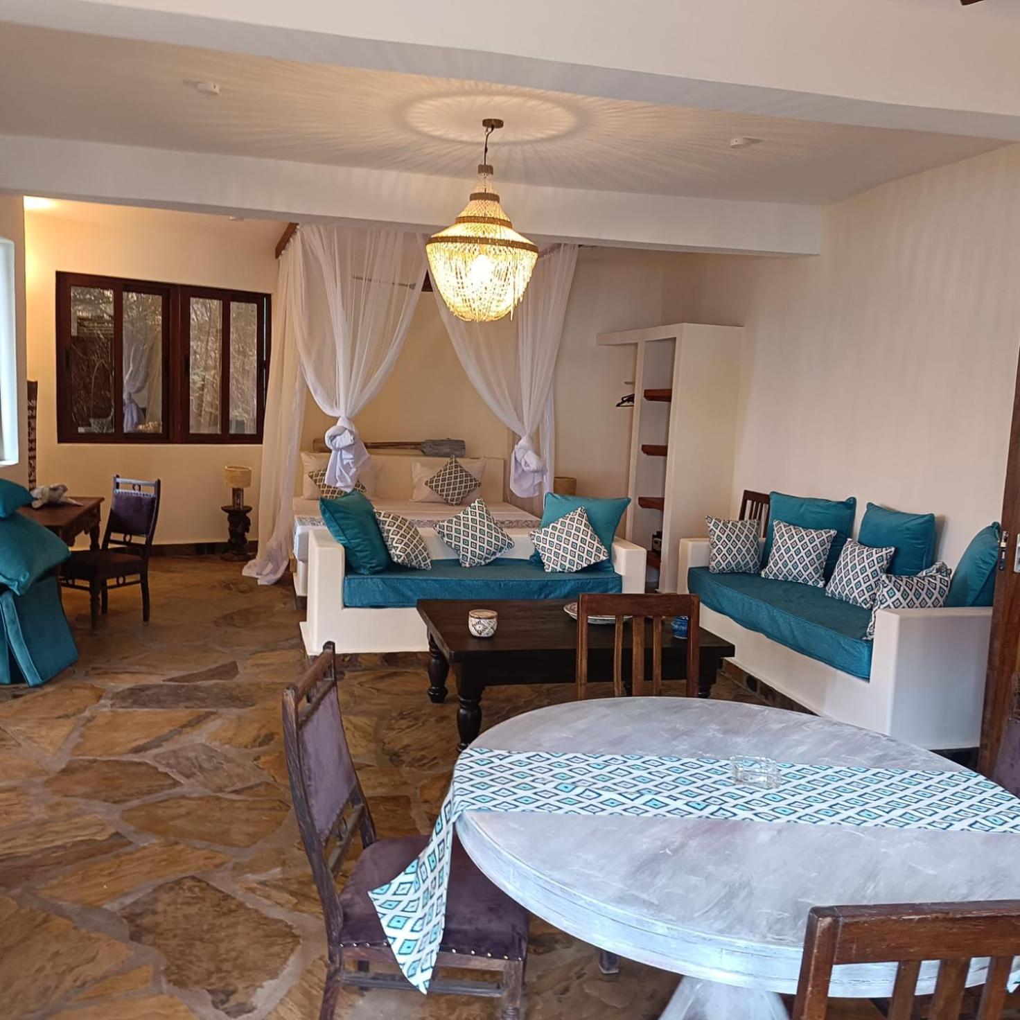 Firefly Eco Retreat Villa Shimoni Bagian luar foto