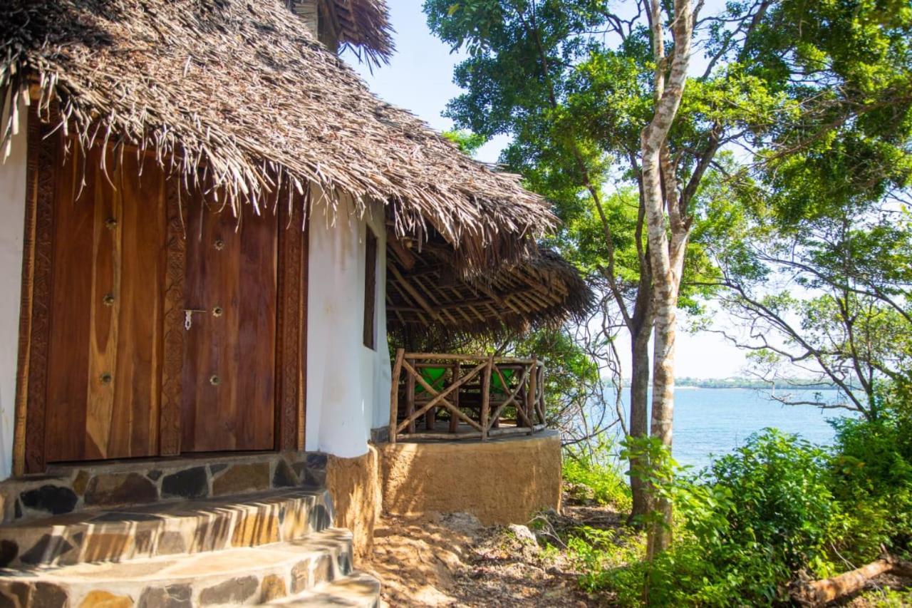 Firefly Eco Retreat Villa Shimoni Bagian luar foto